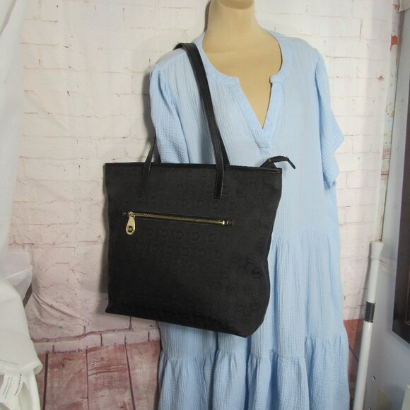 MICHAEL KORS BENNET BAG TOTE SIGNATURE CANVAS ZIP CLOSURE 3 INSIDE POCKETS BLACK - Picture 5 of 10